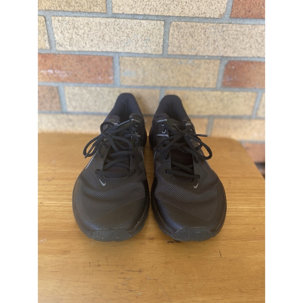 Size 9.5 - Nike Varsity Compete TR 3 Dark Smoke Grey